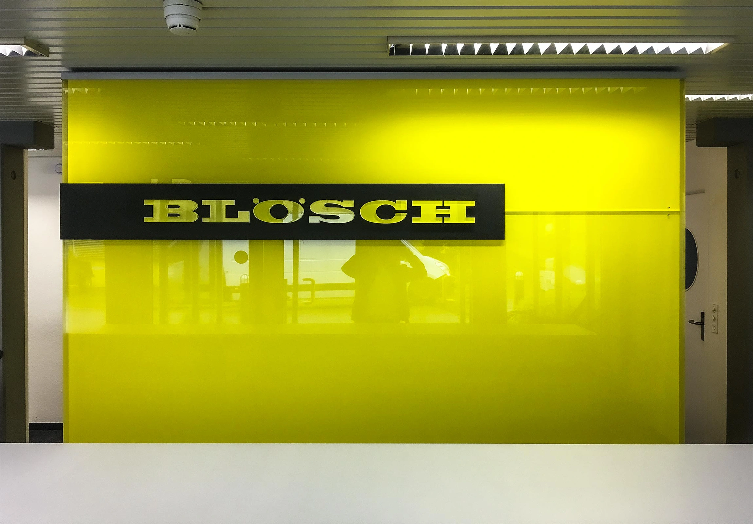 bild - e621 Blösch