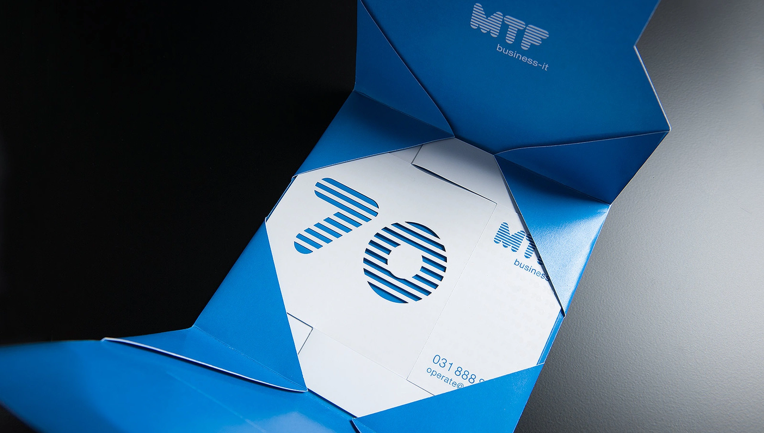 mtf-kundenmailing-kommunikation-uv-lack