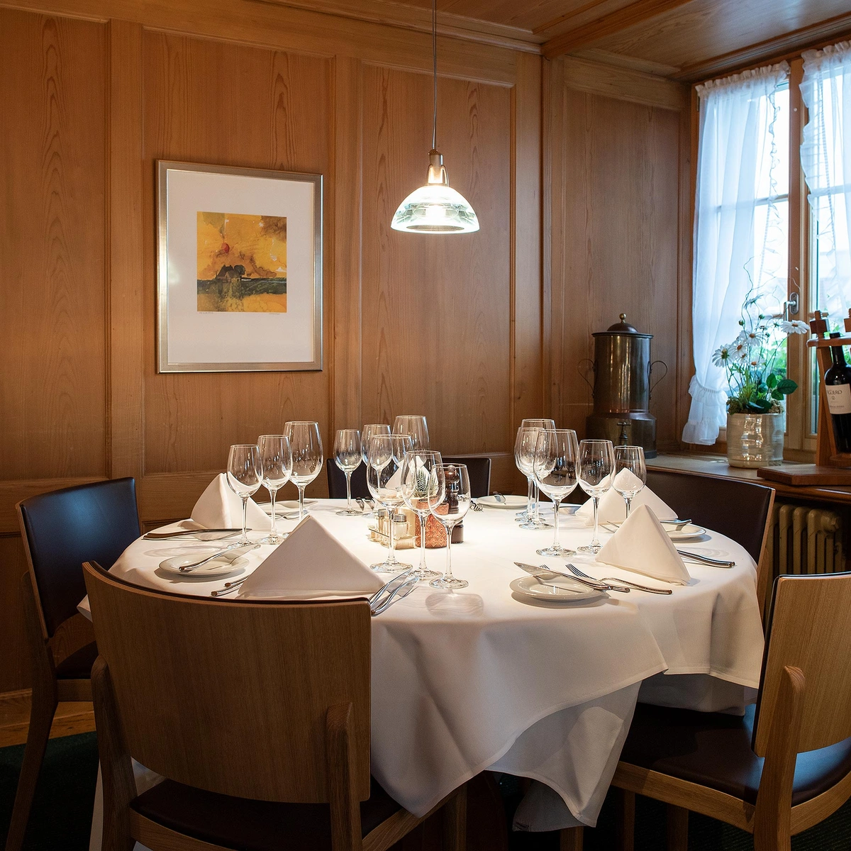 Tisch Hotel Adler Grüningen