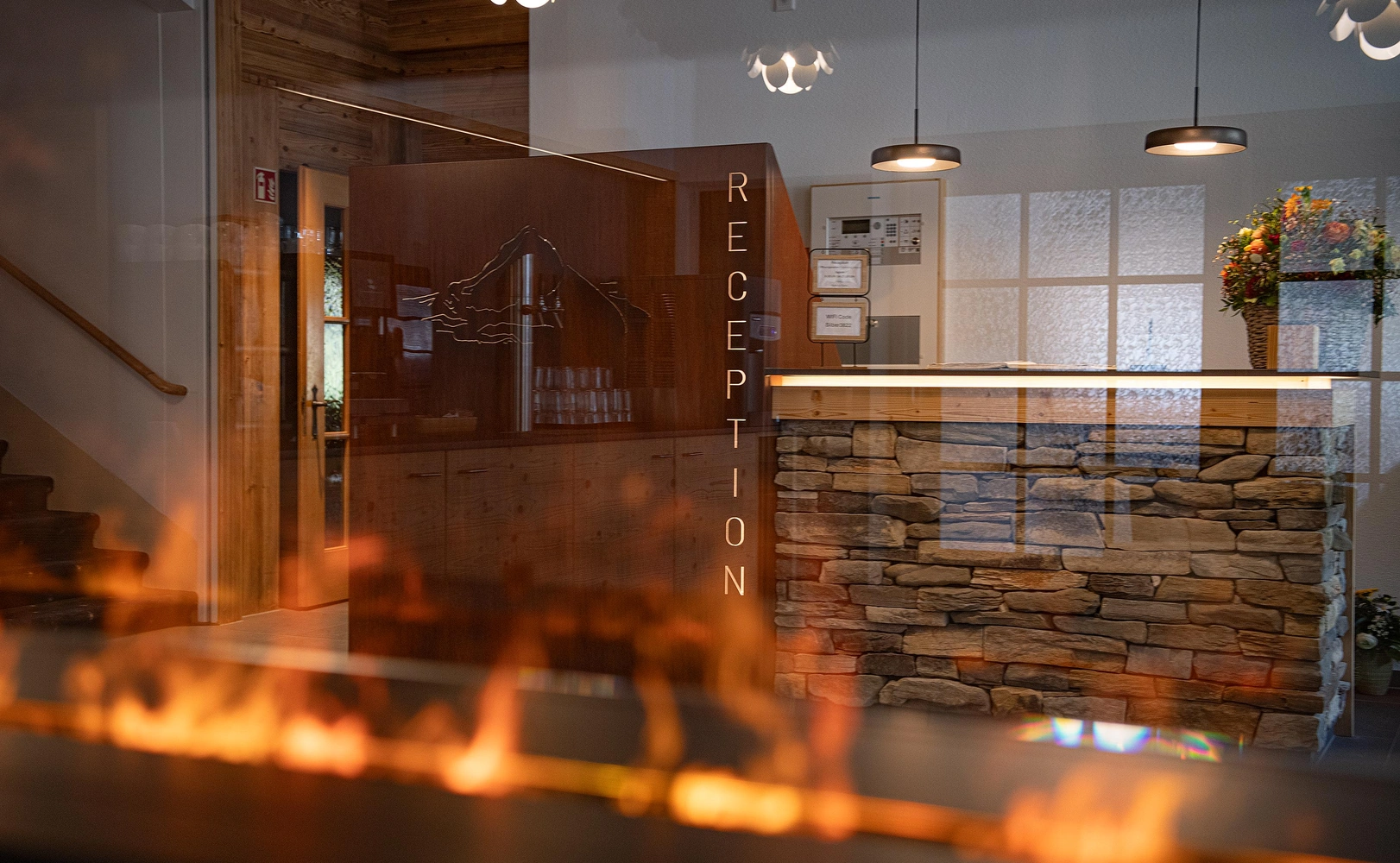 e621 - Hotel_Lauterbrunnen_SilberhornDSC_0907.jpg